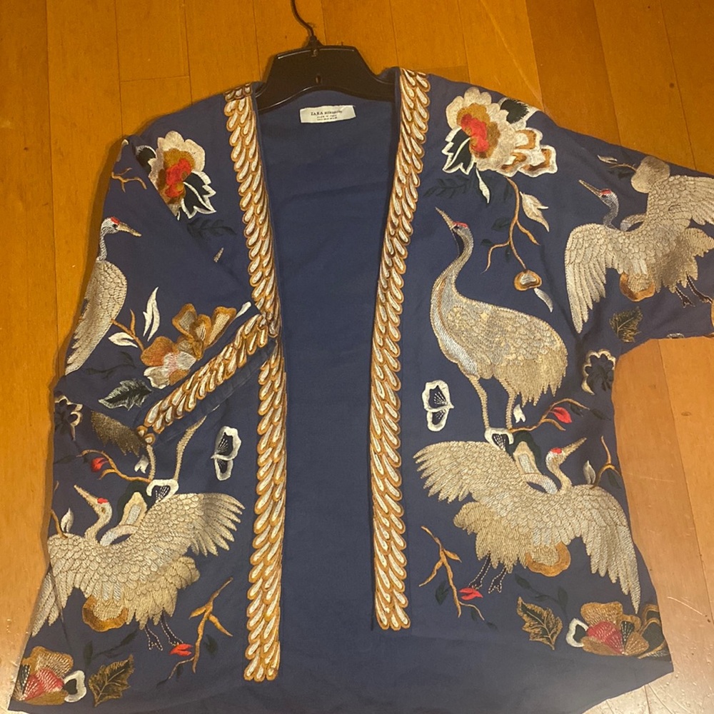 Zara beautiful embroidered kimono